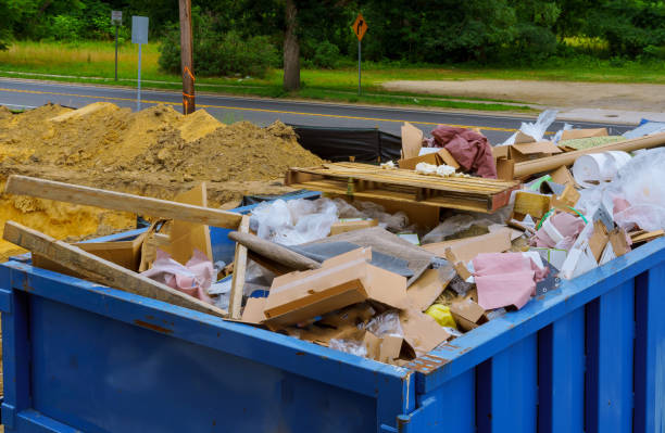 Best Yard Waste Removal  in Marshalltown, IA